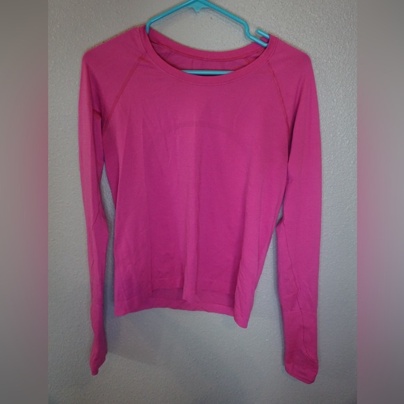 lululemon athletica Tops - LULULEMON SWIFTLY TECH LONG SLEEVE
